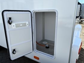 Gasrum til 2 flasker m/ udv. låge & ventilation